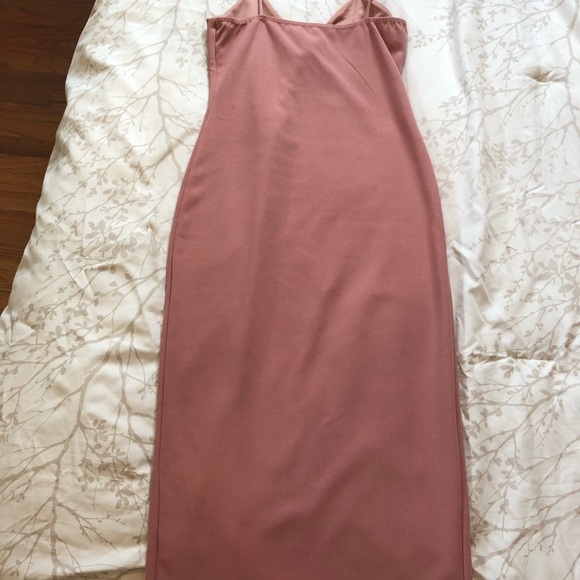 Blush ruffled knee cocktail dress - Picture 2 of 3